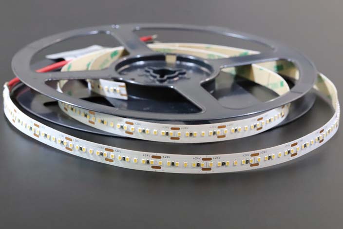 2216 240led/m 24v led strip