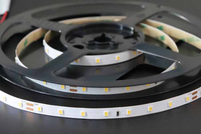 2835 64ledm 24v cri80 led strip