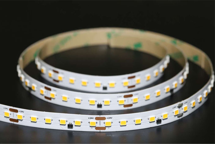 3040 120led/m 24v 14.4w led strip