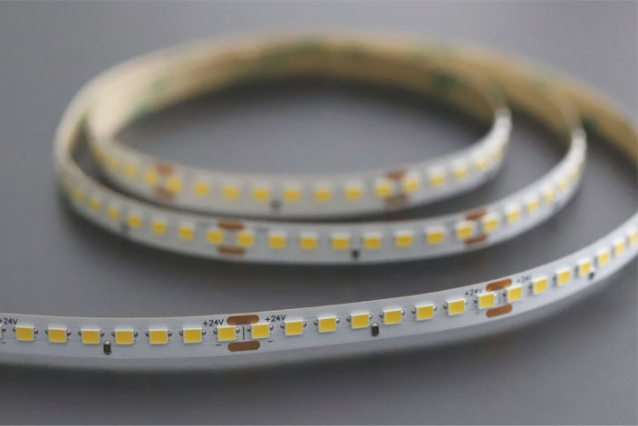 3040 160led/m 24v 9.6w led strip