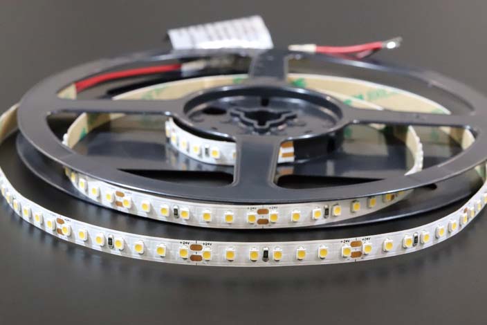 3528 -140led/m-24v-led-strip