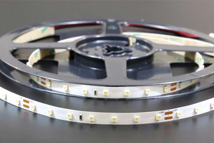 3528 70led/m 24v led strip